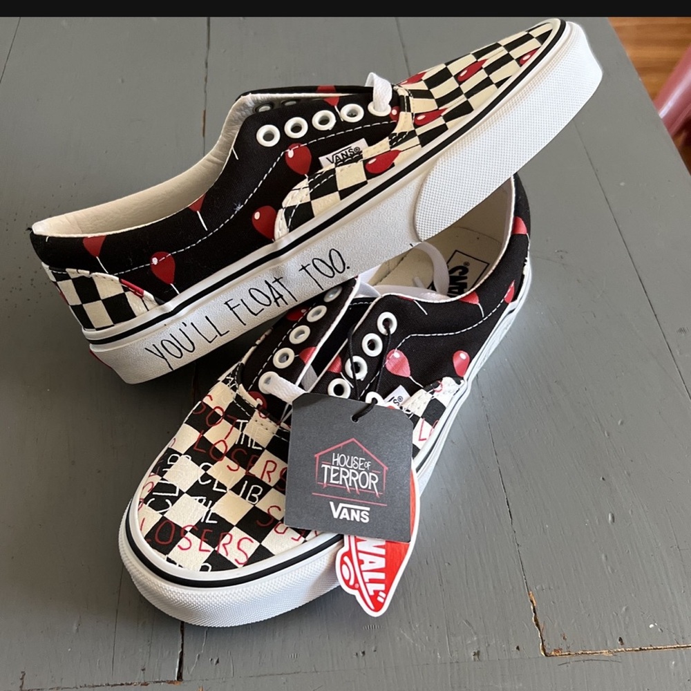 VANS X IT HORROR MOVIE SHOES 6.5 BIG KIDS